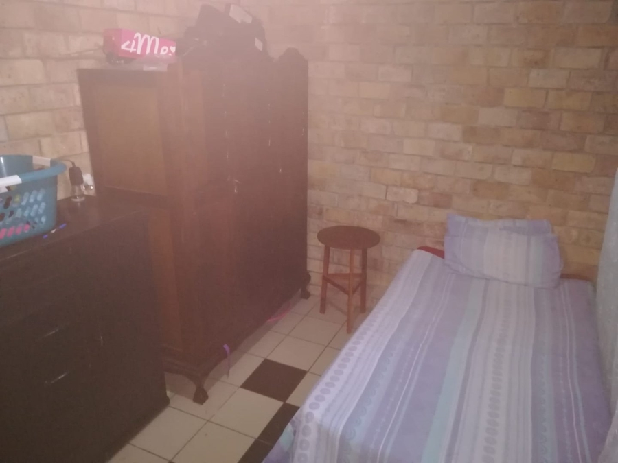 6 Bedroom Property for Sale in Bethelsdorp Eastern Cape